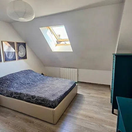 Maison De Bourg Proche De La 위스트르앙