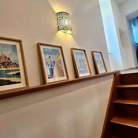 Maison De Bourg Proche De La *