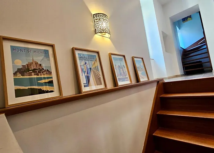 Maison De Bourg Proche De La *