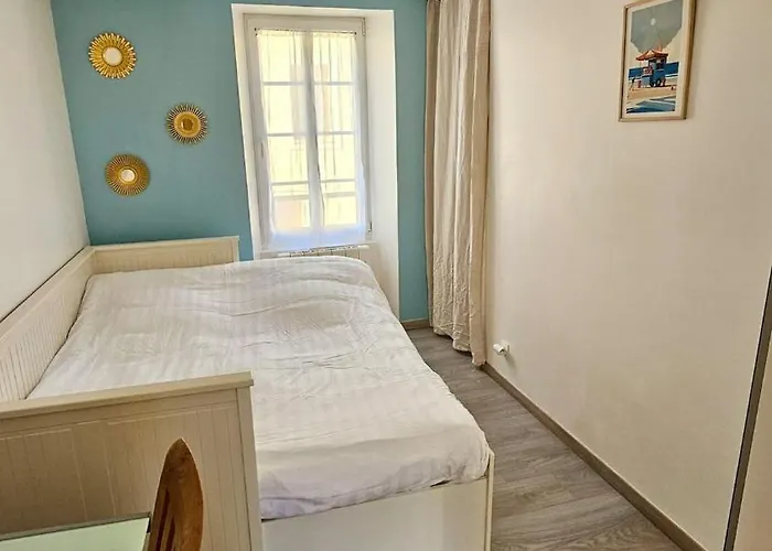 Maison De Bourg Proche De La